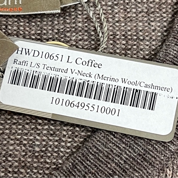Raffi Men's L/52 wool Cashmere textured coffee V-Neck Sweater NWT - Picture 9 of 13